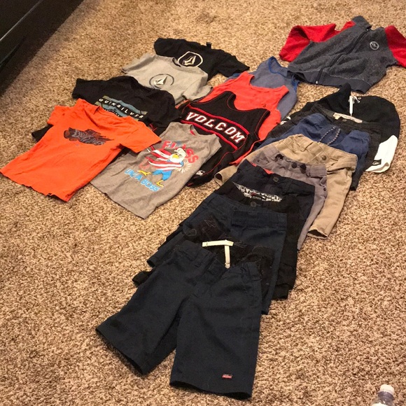 Volcom Other - Boys clothing bundle size 5-6